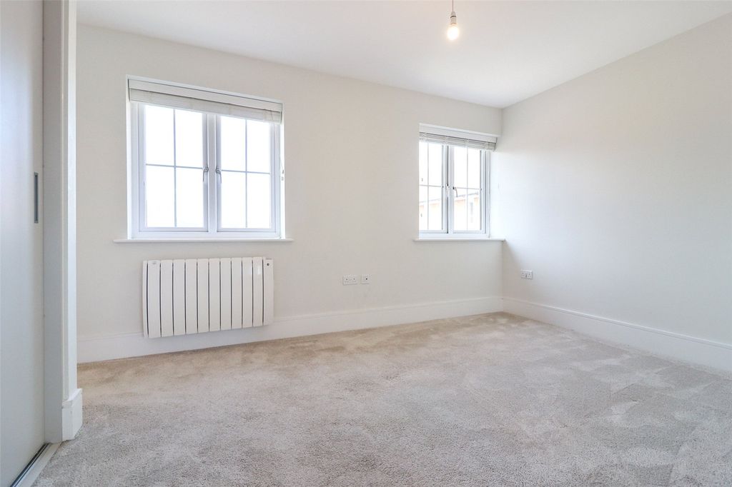 Property photo 3 of 10 Bedroom One
