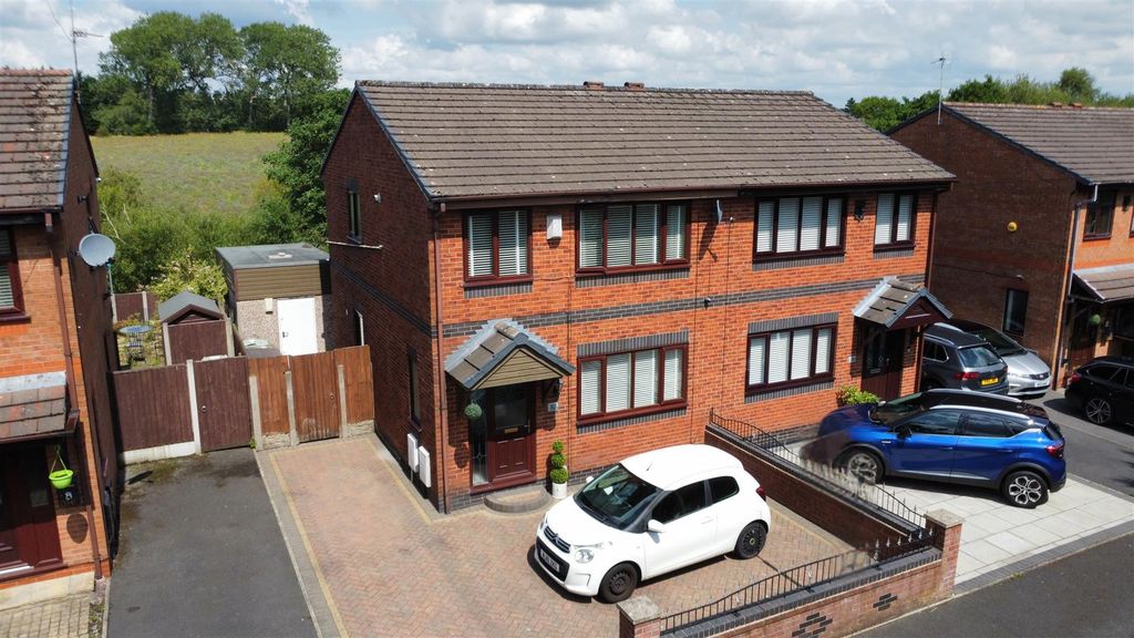 Property photo 1 of 33 Brookside Way For Sale