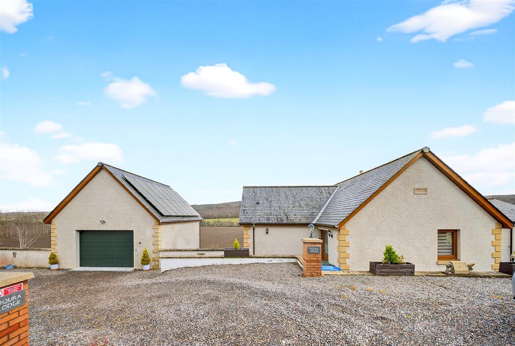 Additional image 18 of 5 bed detached house for saleDoura Lodge, Little Cantray, Culloden Moor, Inverness. IV2