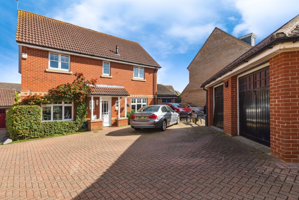 Property photo 1 of 17