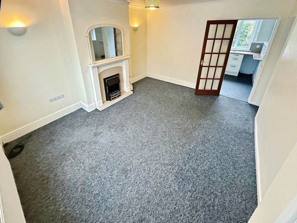 Property photo 2 of 14 Picture No. 12