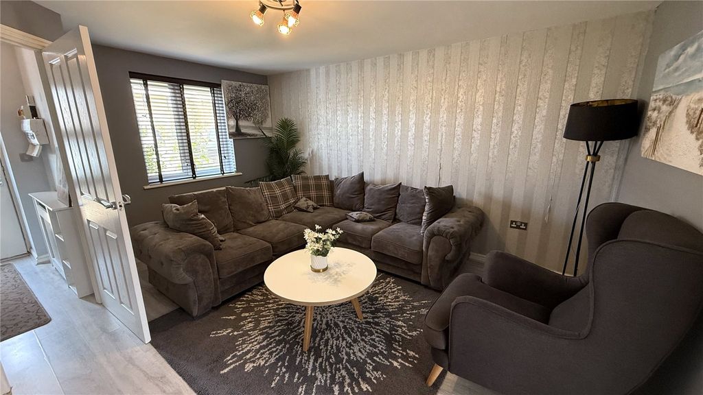 Property photo 2 of 13 Picture No. 02