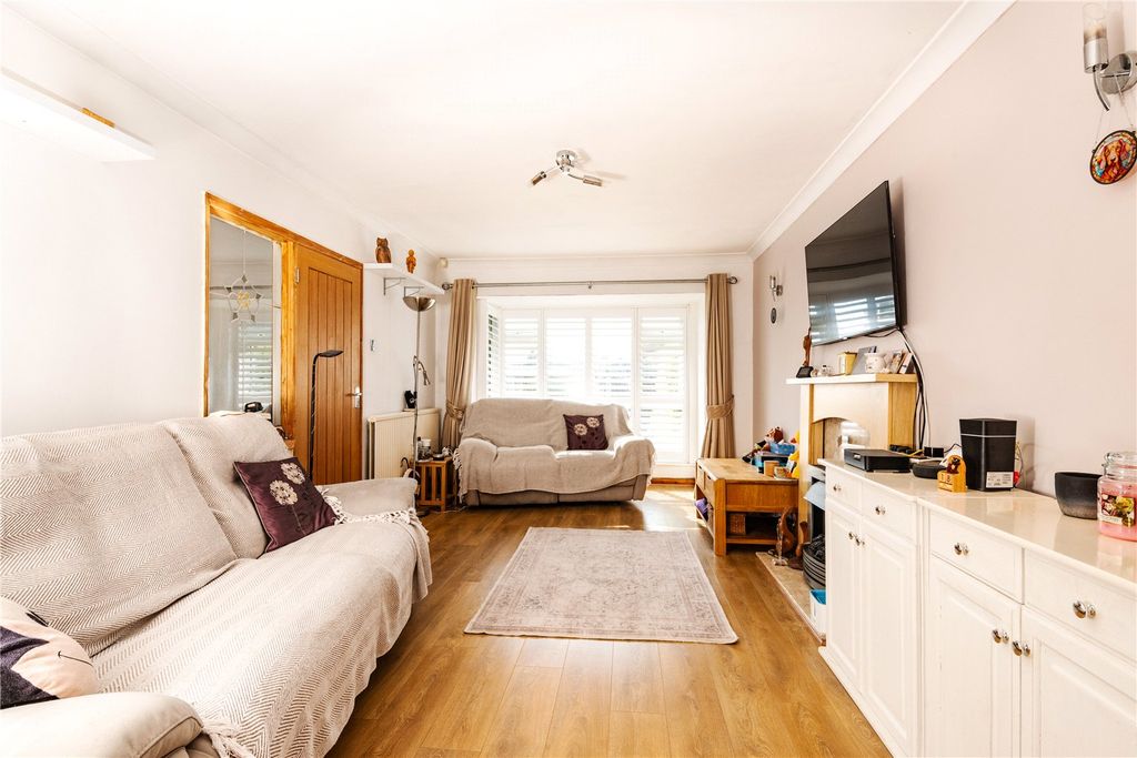 Property photo 2 of 17 Picture No. 05