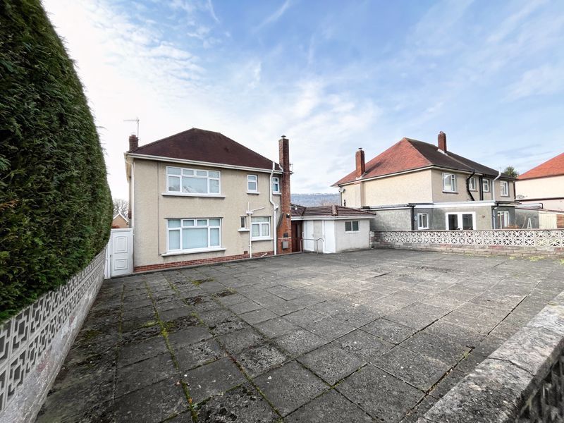 Property photo 2 of 33 Photo 35