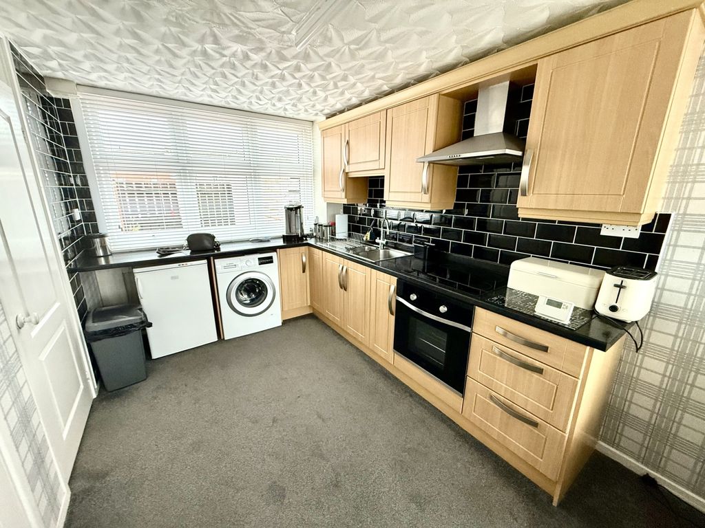 Property photo 3 of 12 Img_0424