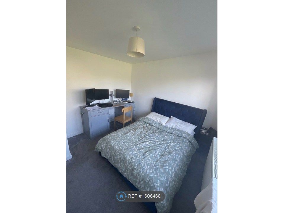 Property photo 2 of 3