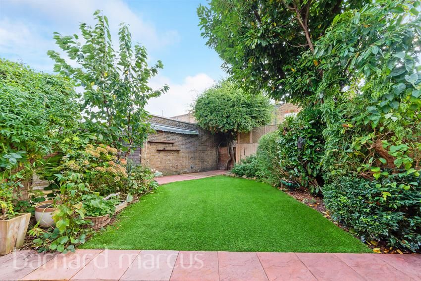 Property photo 2 of 10 Garden