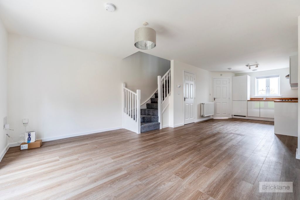 Property photo 3 of 11 Image