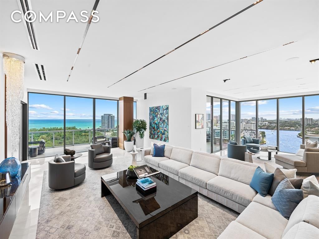 Property photo 3 of 90