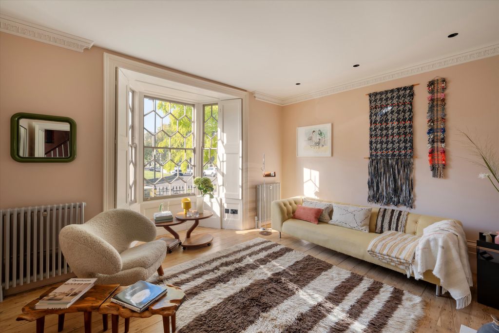 Property photo 1 of 68 Image