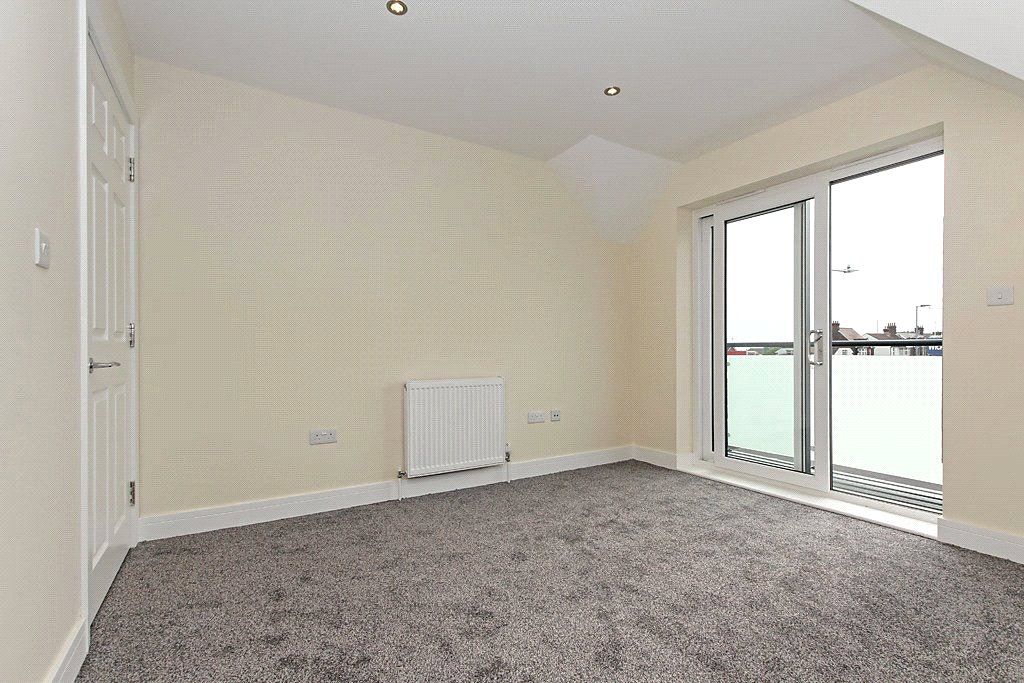 Property photo 3 of 11 Picture No. 05