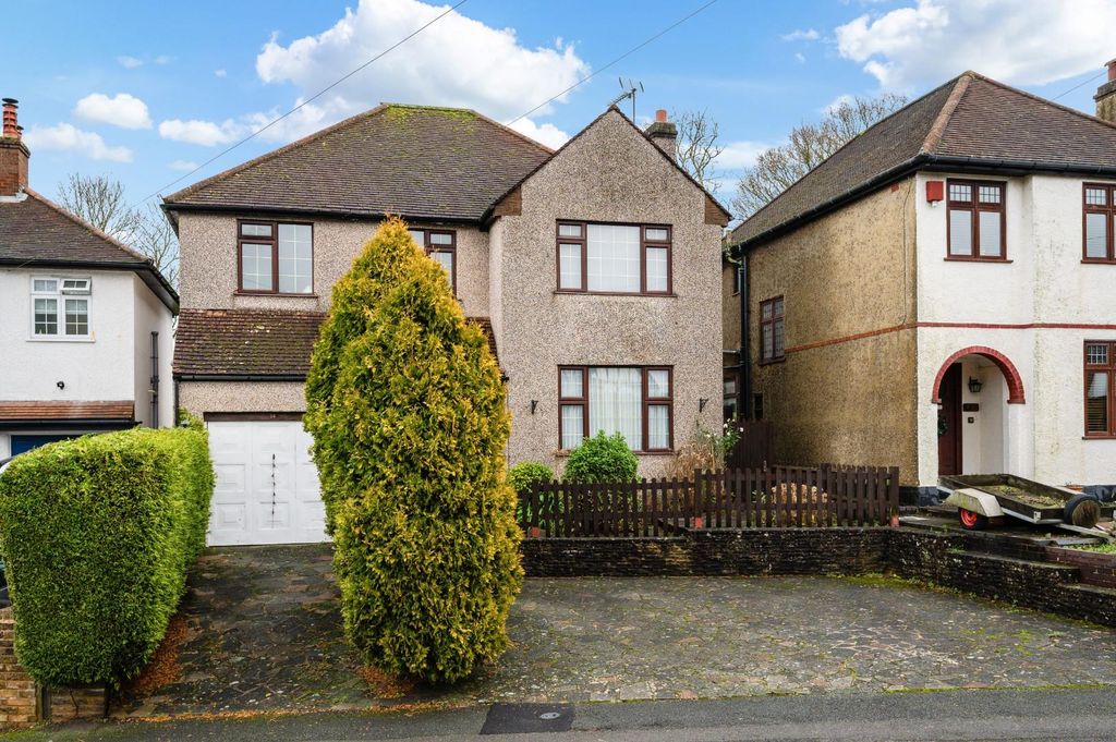 Property photo 1 of 17 Ashurst Road,  (3).Jpg