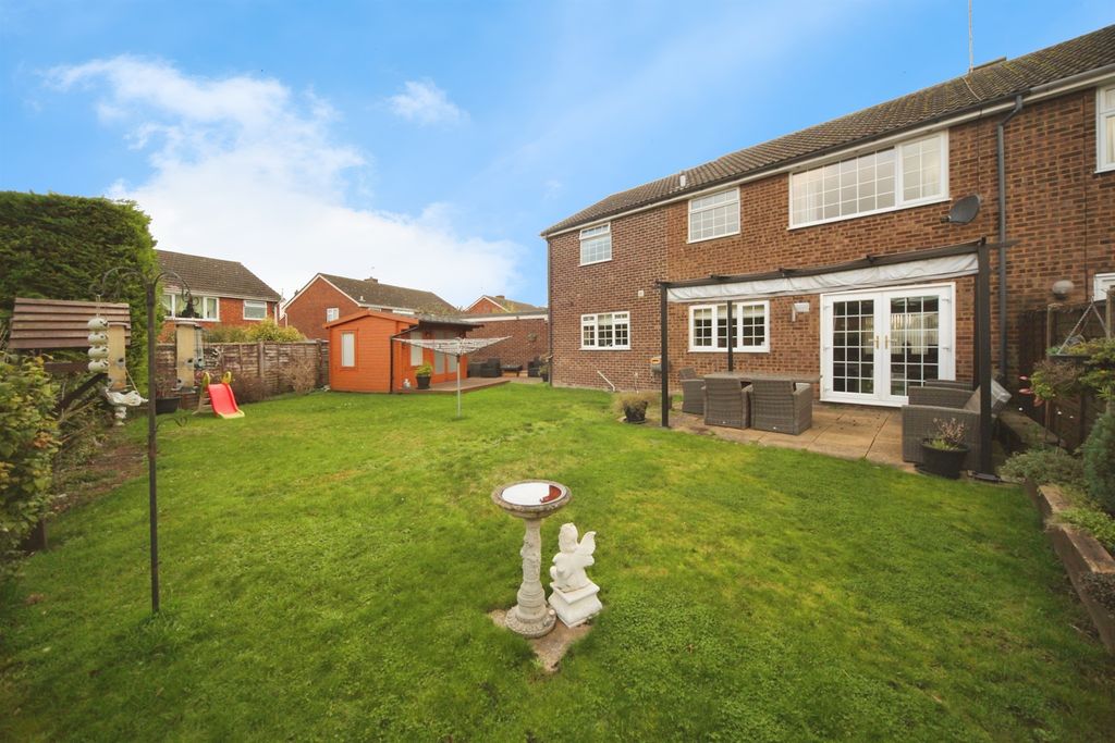 Property photo 2 of 17