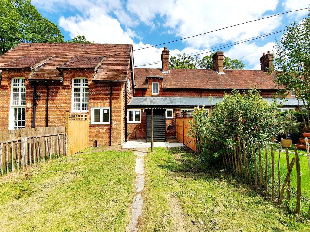 Property photo 2 of 10