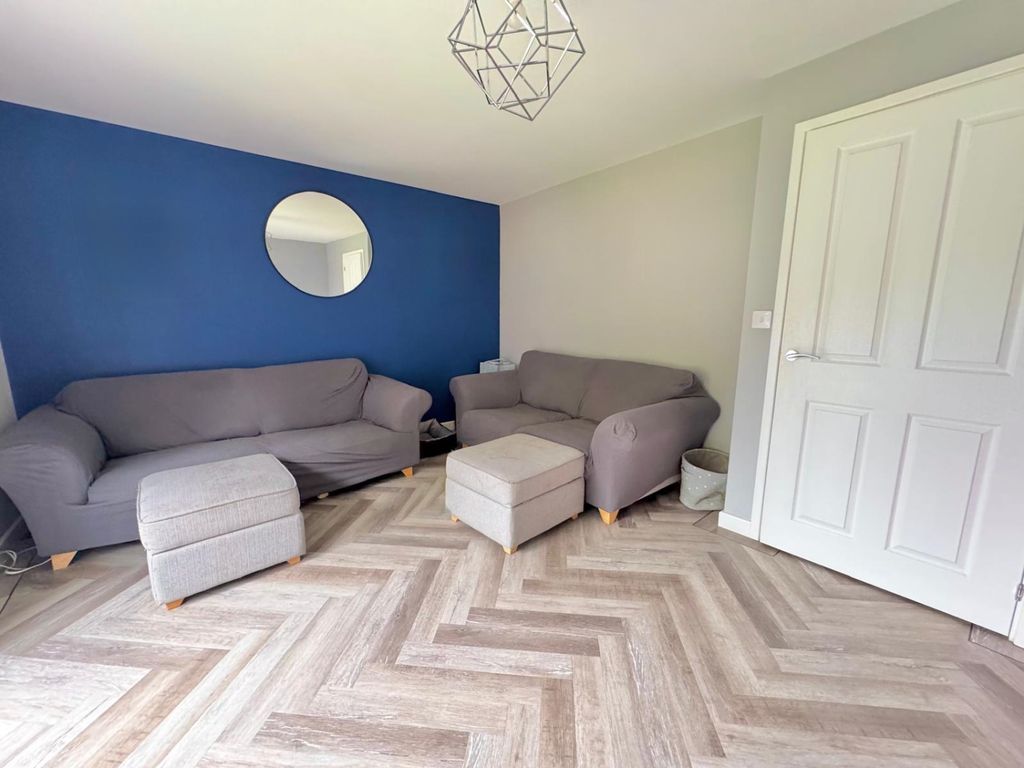 Property photo 3 of 17 32479De5-0B6F-4452-Bf7A-52Dba288F7E9