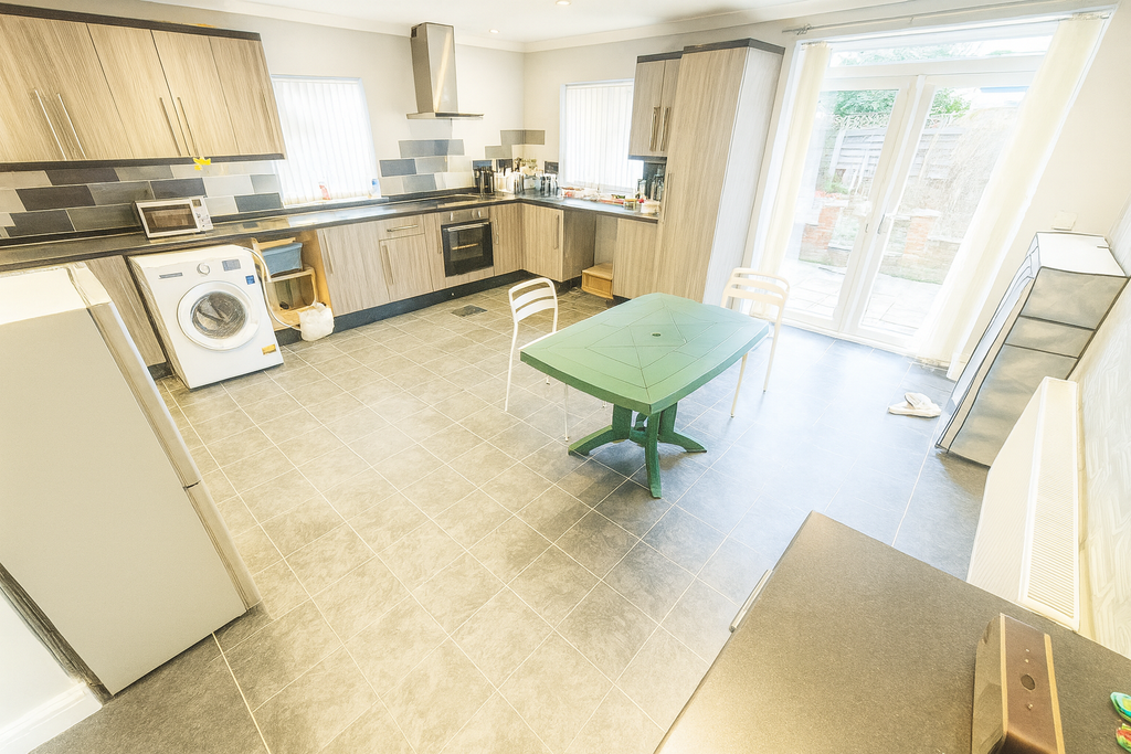 Property photo 2 of 13 Kitchen