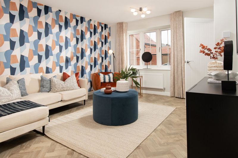 Property photo 3 of 13 Lounge