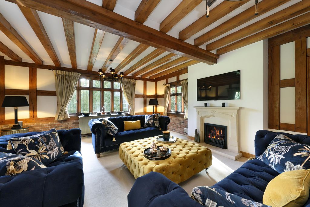 Property photo 3 of 24 Image