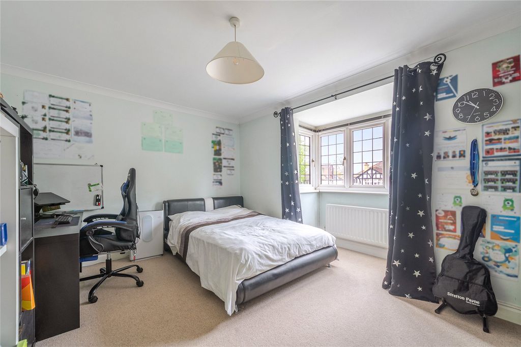 Property photo 3 of 22 Picture No. 09