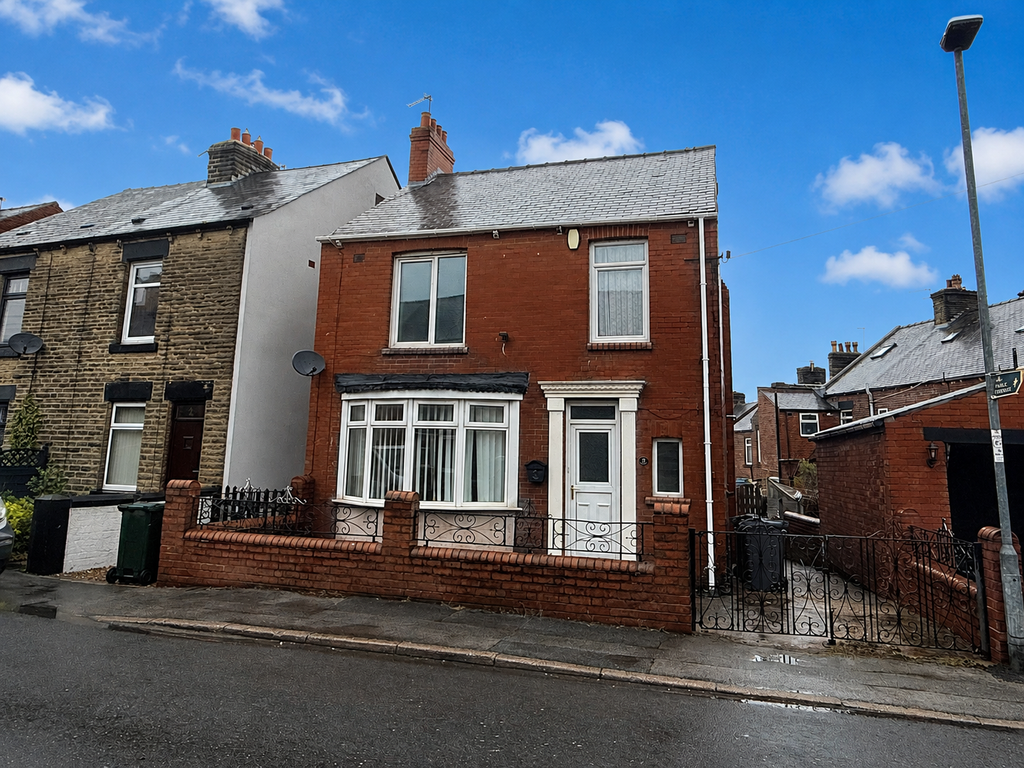 Property photo 1 of 18