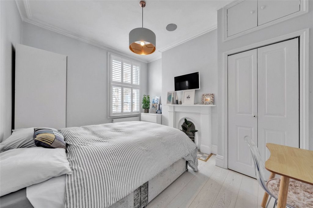 Property photo 2 of 18 Picture No. 05