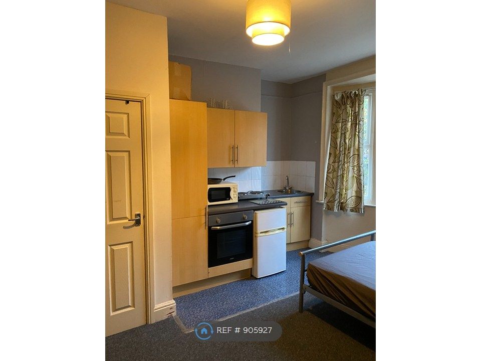 Property photo 3 of 6