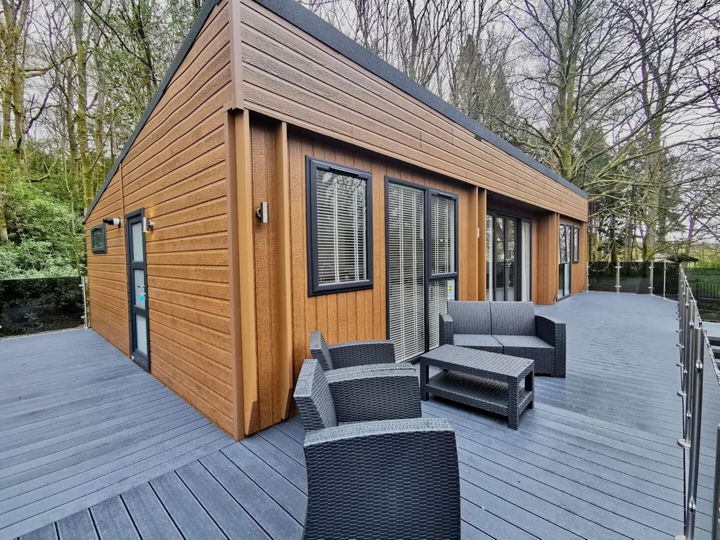 Property photo 1 of 10 Main Photo