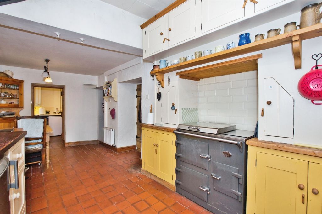 Property photo 3 of 23