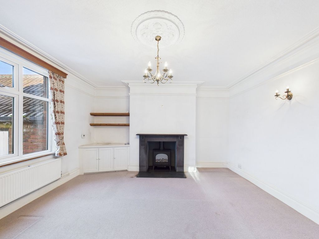 Property photo 3 of 23