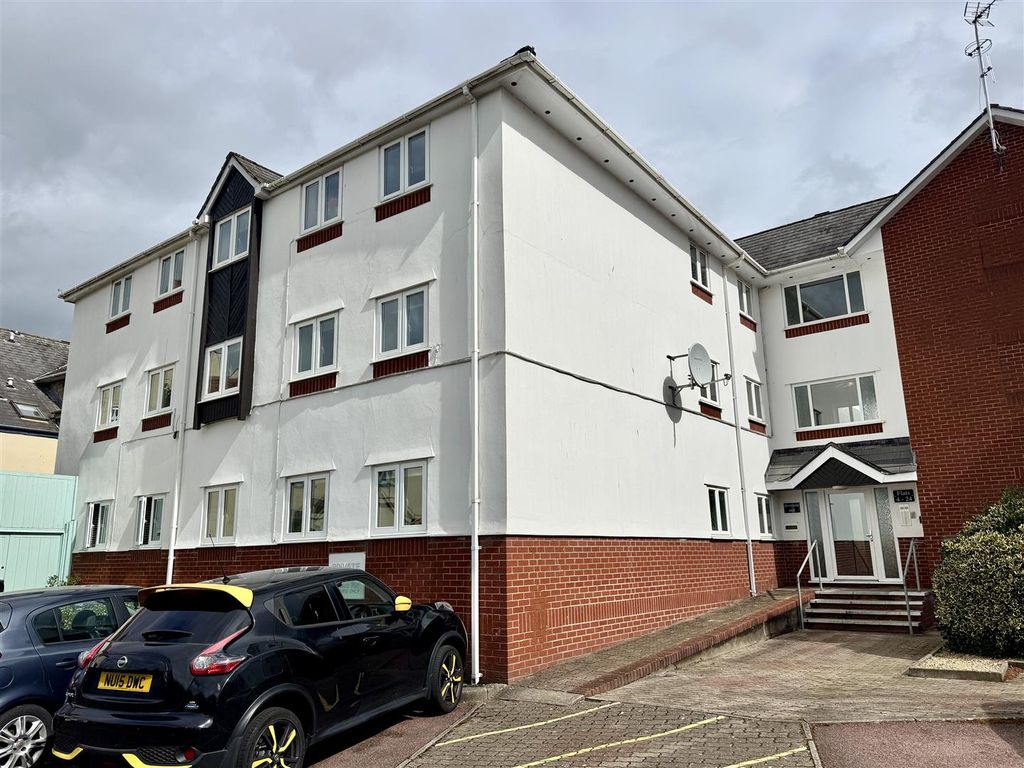 Property photo 1 of 10 Front Elevation