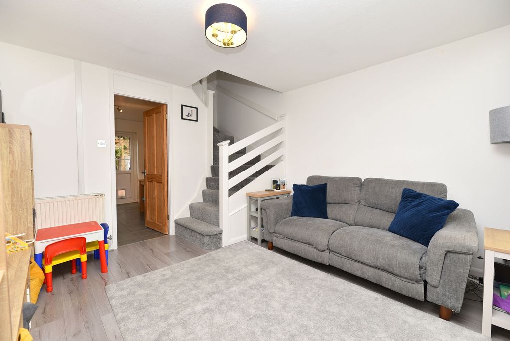 Property photo 2 of 14