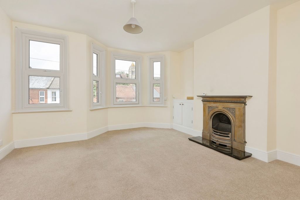 Property photo 3 of 9 Pbox-Img.Jpg