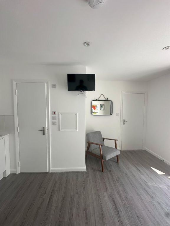 Property photo 1 of 10 Img_0151 2.Jpg