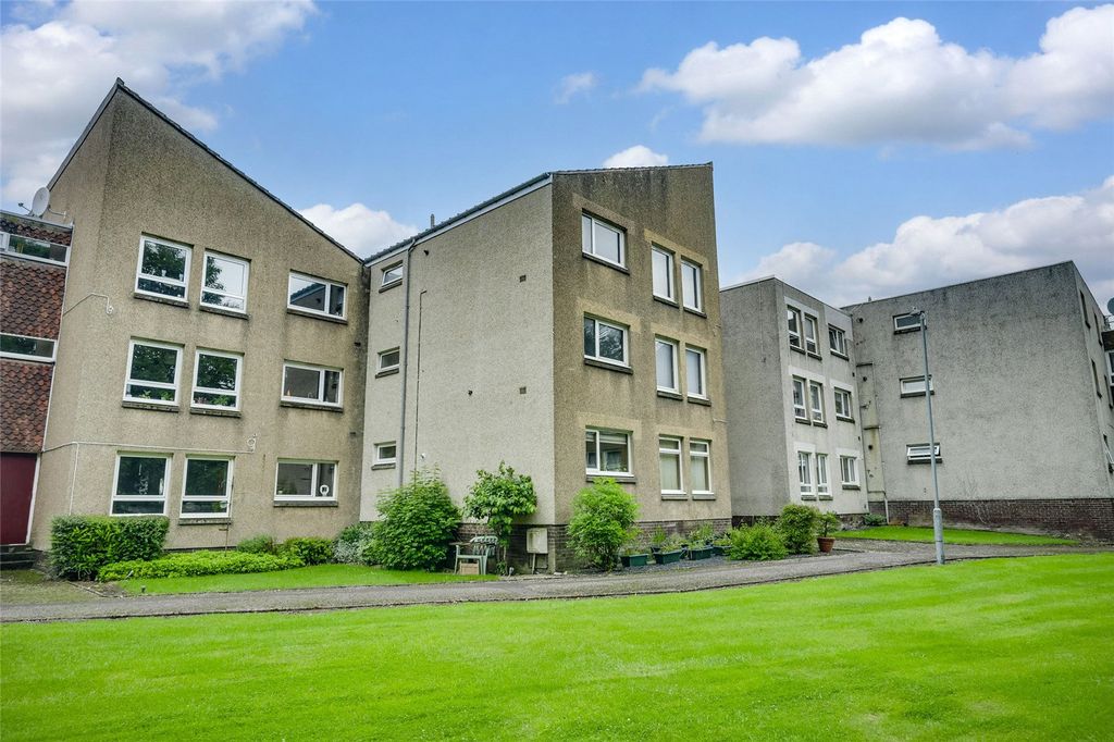 Property photo 1 of 23 Grampian Gardens