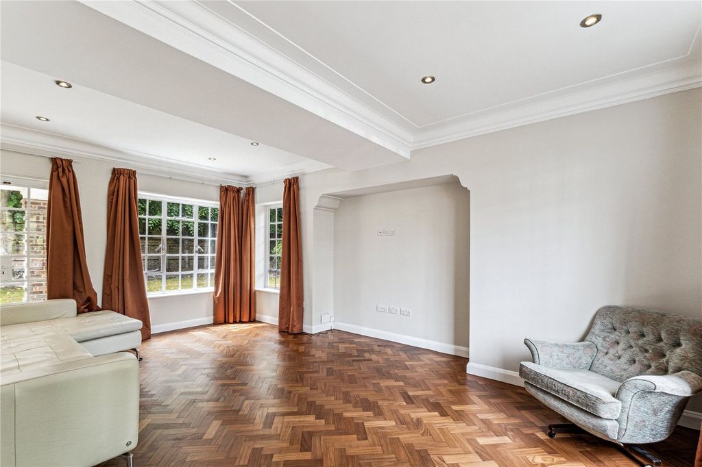 Property photo 2 of 17 Picture No. 02