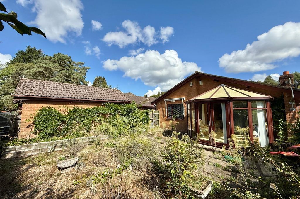 Property photo 3 of 23 Gallery