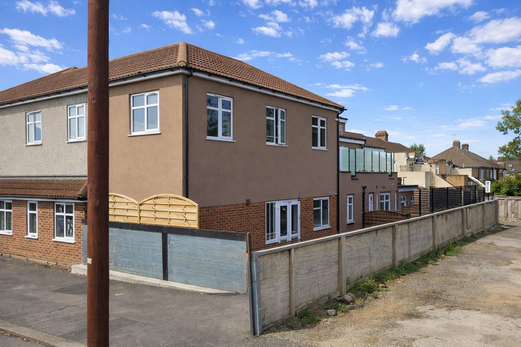 Property photo 2 of 2 Chatgpt Image Feb 2, 2026, 04_10_05 Pm.Png