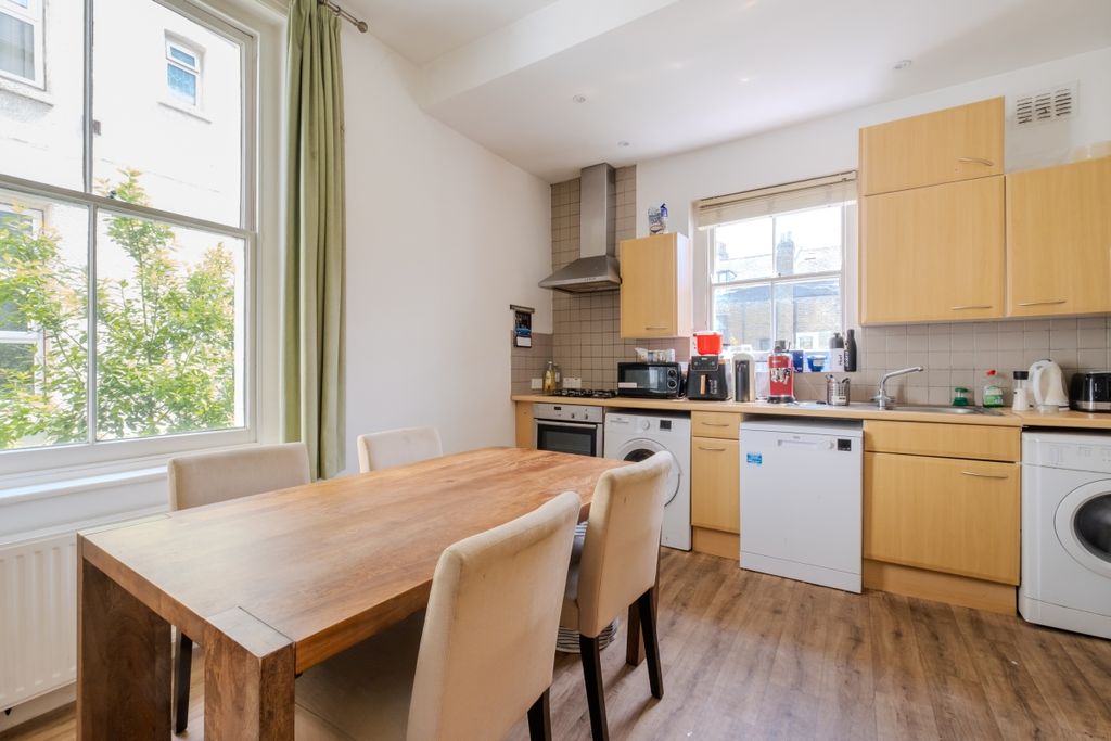 Property photo 2 of 6 Fff-74-Tremadoc-R...