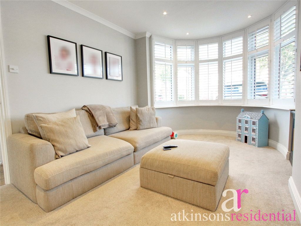 Property photo 3 of 28 Picture No. 15