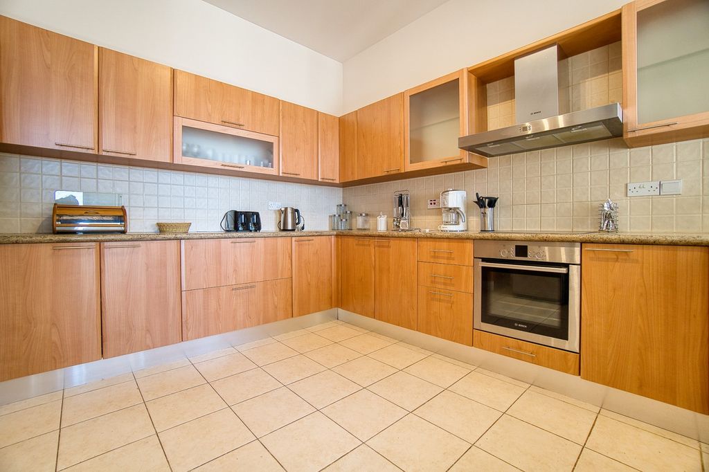 Property photo 3 of 29