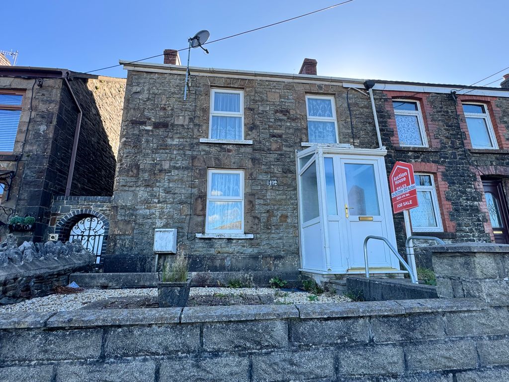 Property photo 1 of 11