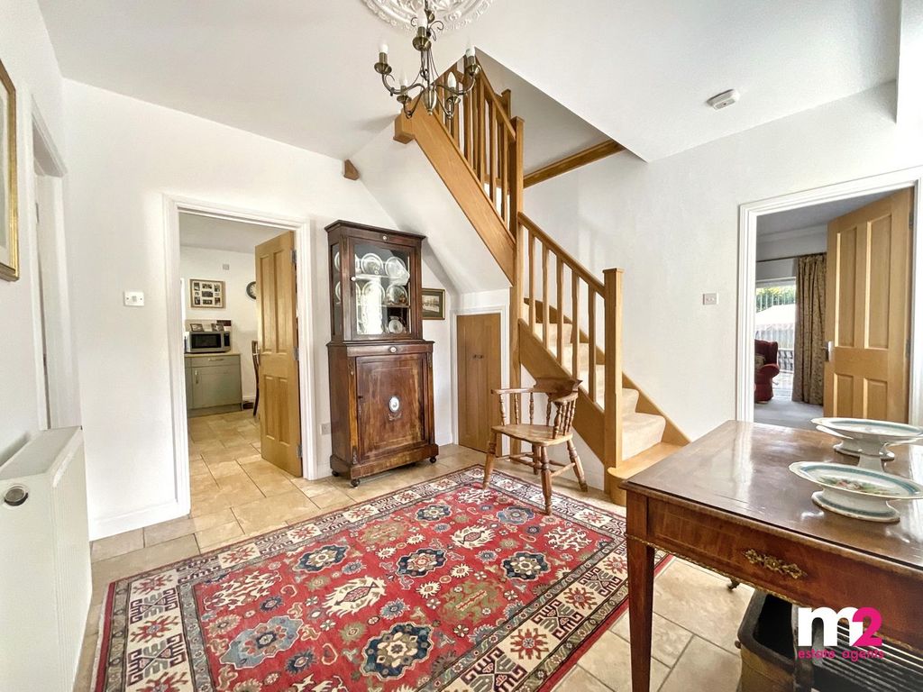 Property photo 3 of 29