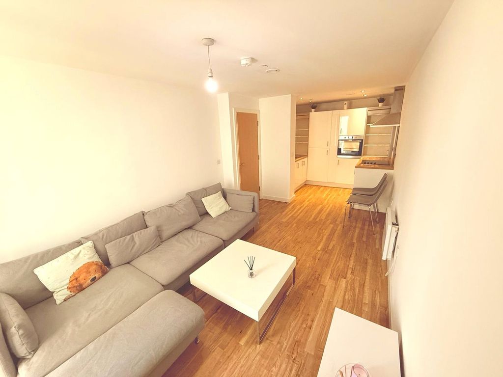 Property photo 3 of 8 Picture No. 13