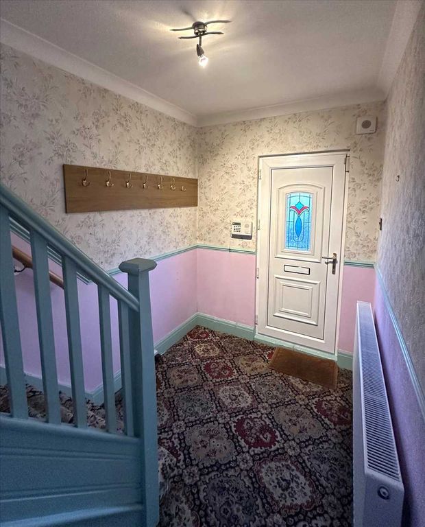 Property photo 2 of 15 Ground Floor