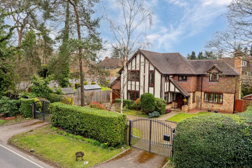 Property photo 1 of 31