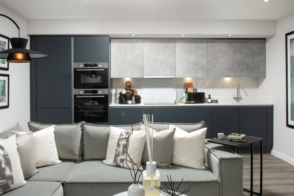 Property photo 1 of 8 Kitchen