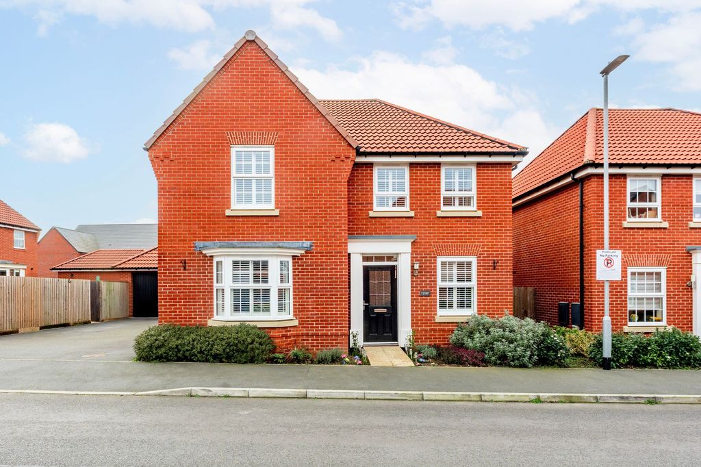 Property photo 1 of 24