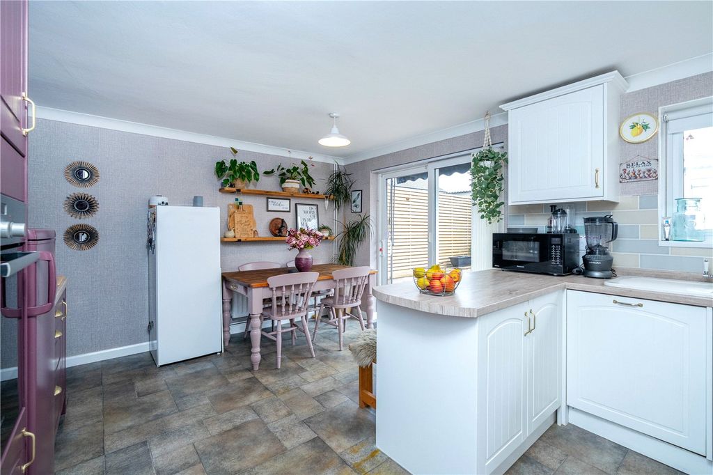 Property photo 3 of 18 Picture No. 10