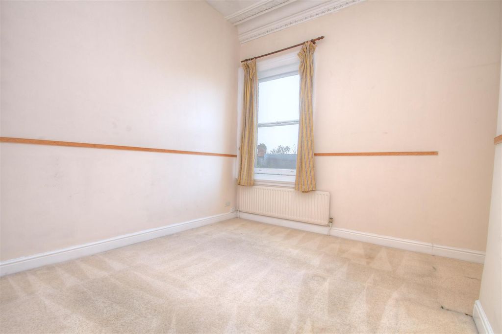 Property photo 3 of 6 Bedroom One.Jpg