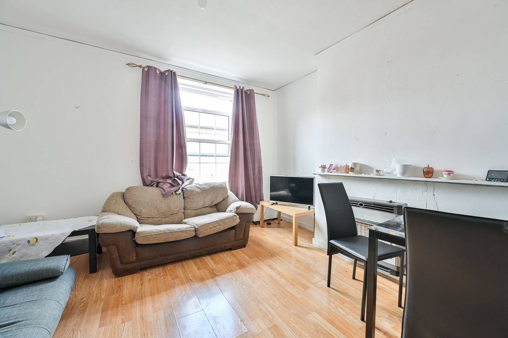 Property photo 1 of 7